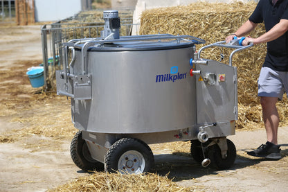 Milk Plan Taxi/ Bulk Tank / Milk Cab